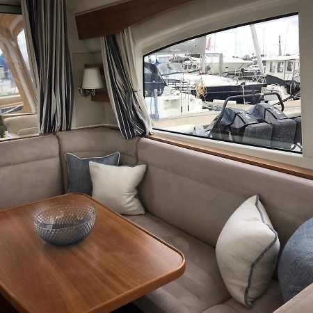 Adelphi B A Delightful 6 Berth Boat Hotel Lymington Exterior foto