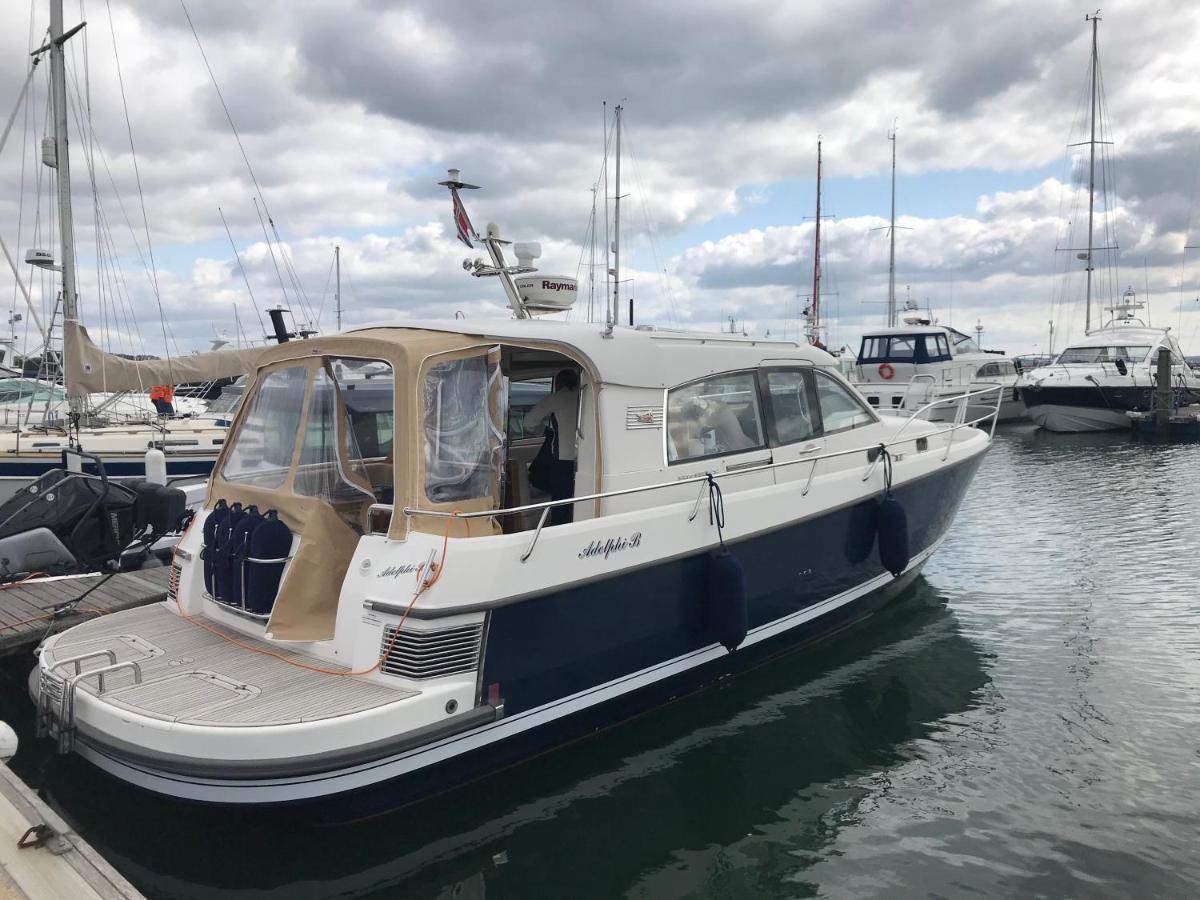 Adelphi B A Delightful 6 Berth Boat Hotel Lymington Exterior foto